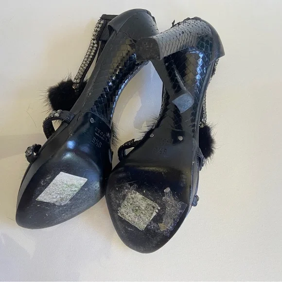 Gucci Black Leather & Rabbit Fur High Heels - Picture 8 of 13